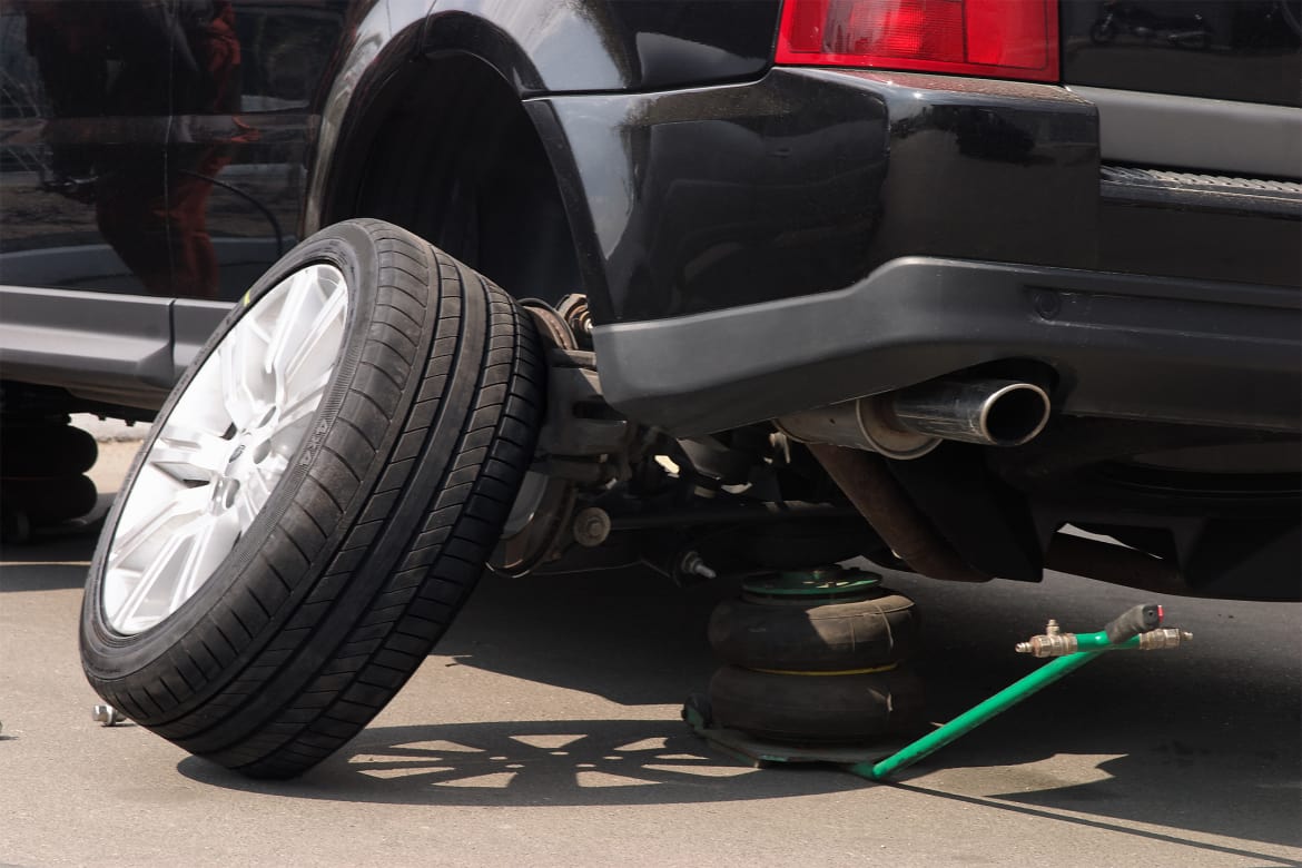 How to Find the Right Service Provider for Tire Punctures and Repairs