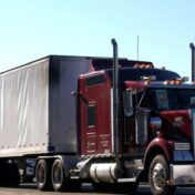 tractor trailer stock image 750x430 1
