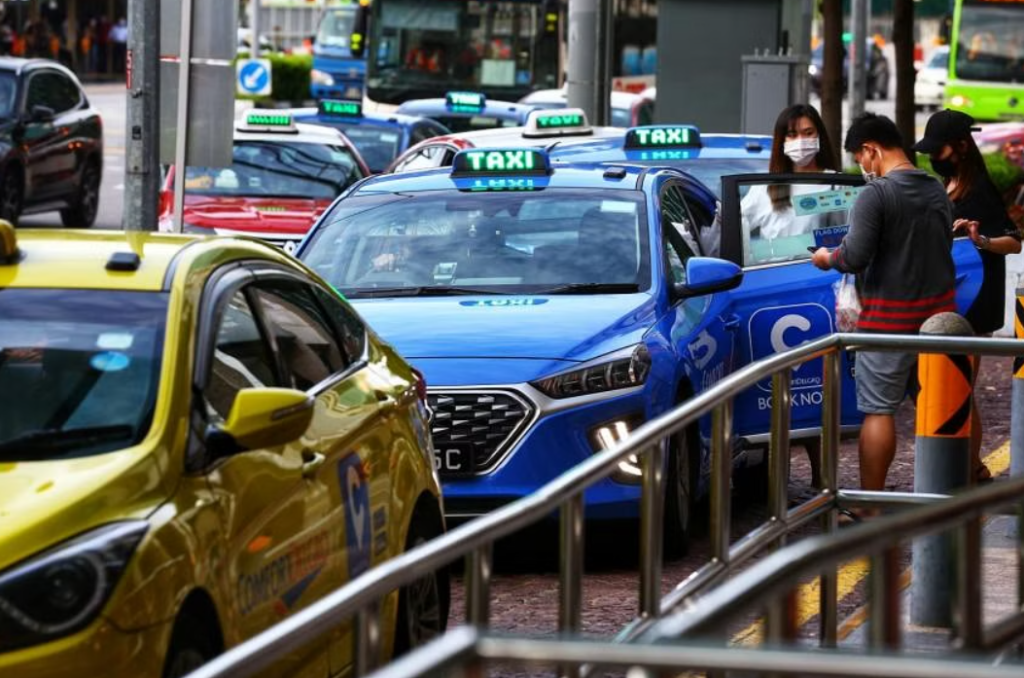 Beat the Weekend Rush - Taxi Queues Around Singapore