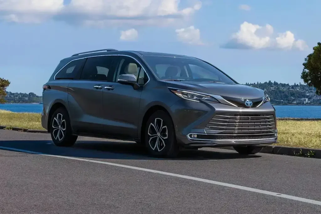 2025 Toyota Sienna Hybrid